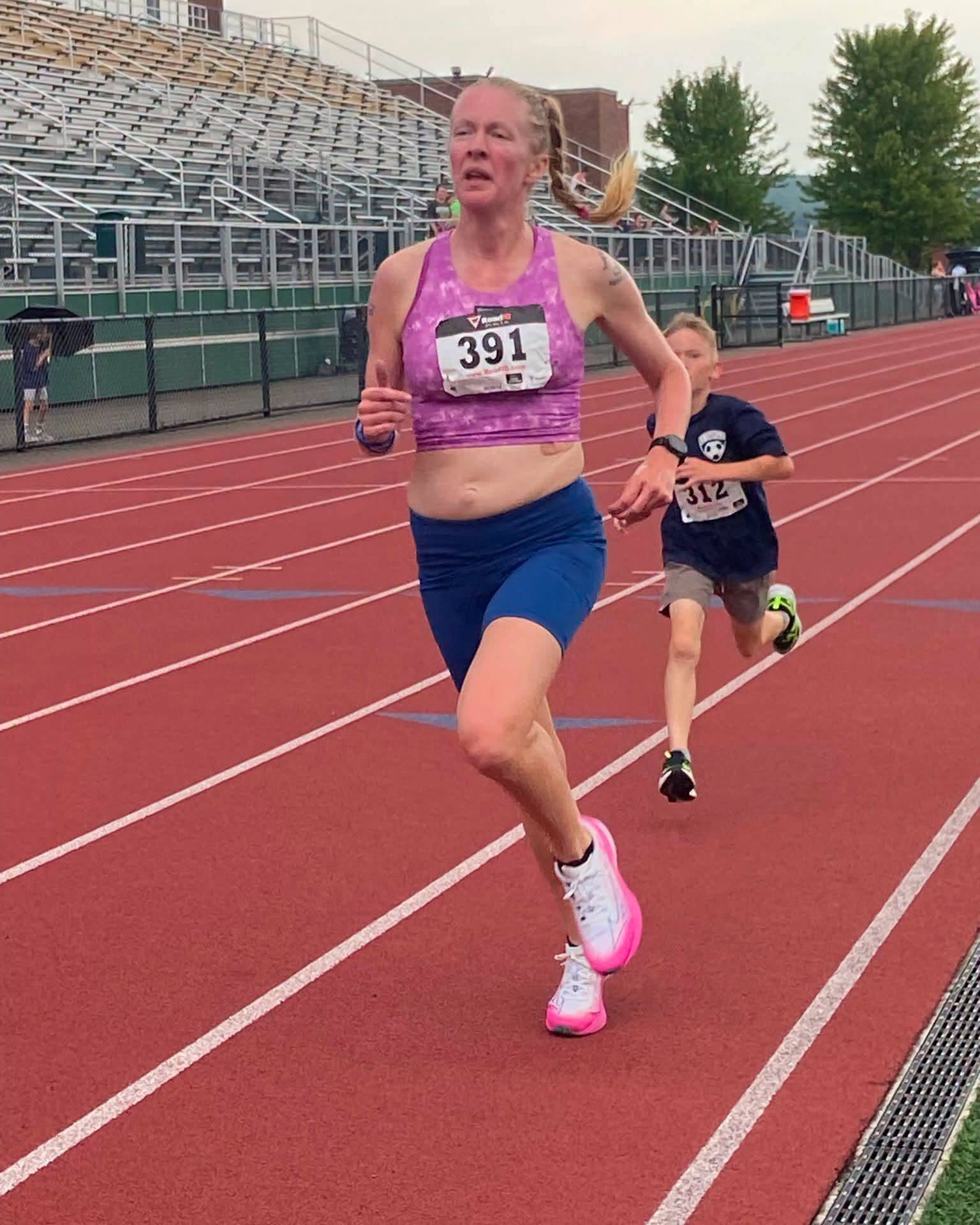 Cher Ends Summer With Mile Record
Cher Armstrong ended her summer of track meets by setting a new team record in the mile, with a 6:19 at the TCRC Meet on 8/12. This broke her existing 6:35 time from 2025. She also turned in performances of 1:27 (400m) and 3:23 (800m) to close out her summer season.